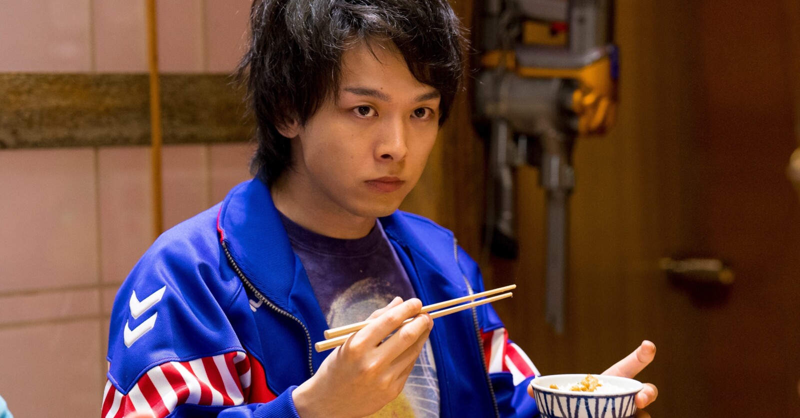 中村倫也主演『宇宙人のあいつ』新場面写真12点＆キャラクター詳細が